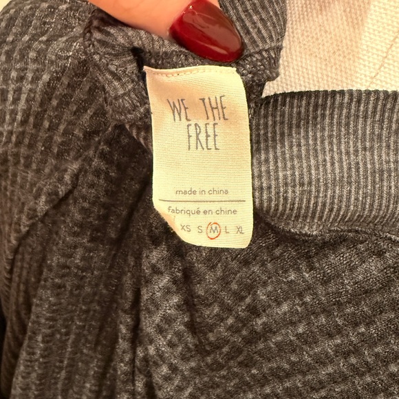 Free People Black Textured Tunic Top - Picture 3 of 3